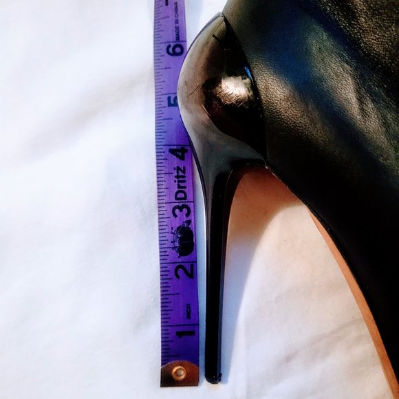 Alexander McQueen Black Leather Ankle Stiletto Booties Platform Peep Toe Heels - Picture 15 of 15